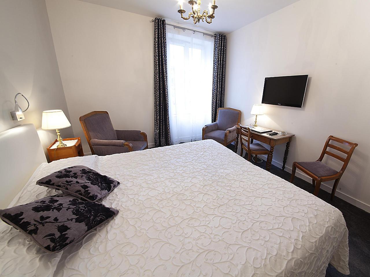 Logis Hotel Royal Saint-Mart Royat Exterior foto
