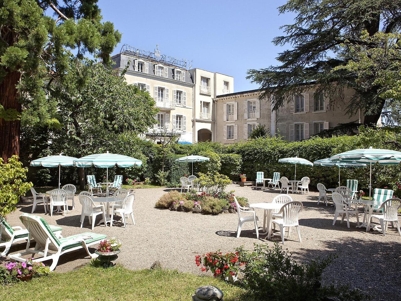 Logis Hotel Royal Saint-Mart Royat Exterior foto